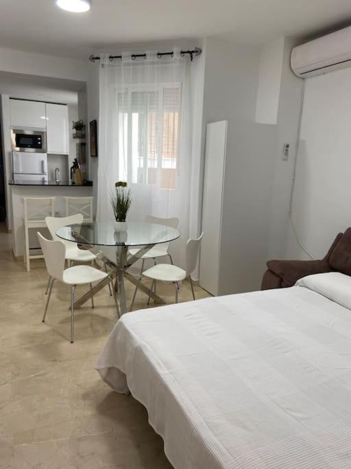Beach And City Apartment A 50M De La Playa Fuengirola Exterior photo